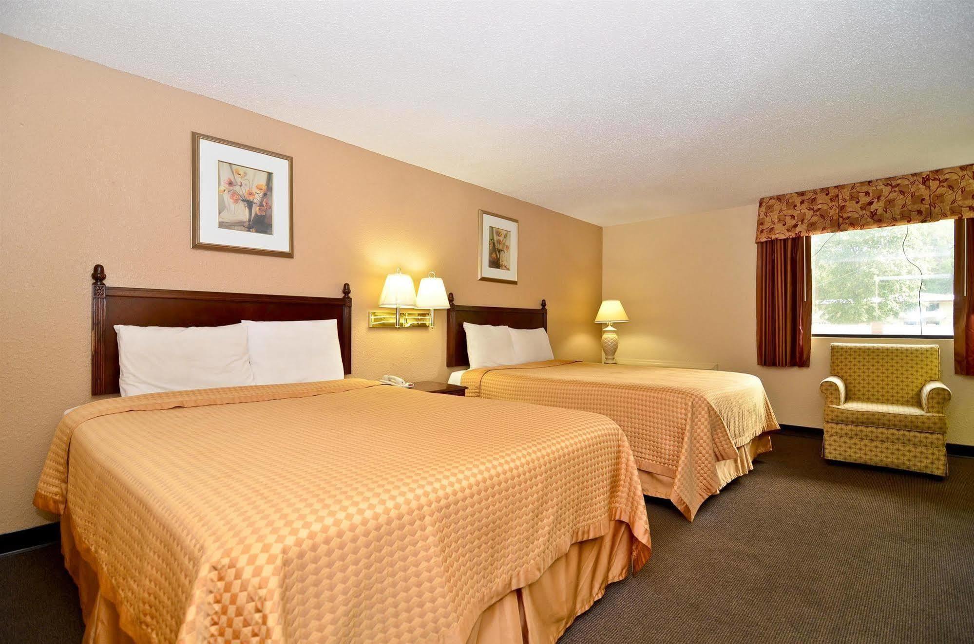 Americas Best Value Inn Smithfield Cameră foto